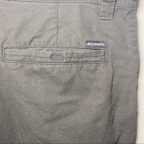 Men’s gray Columbia Cargo Shorts Size 36 - Picture 6 of 6